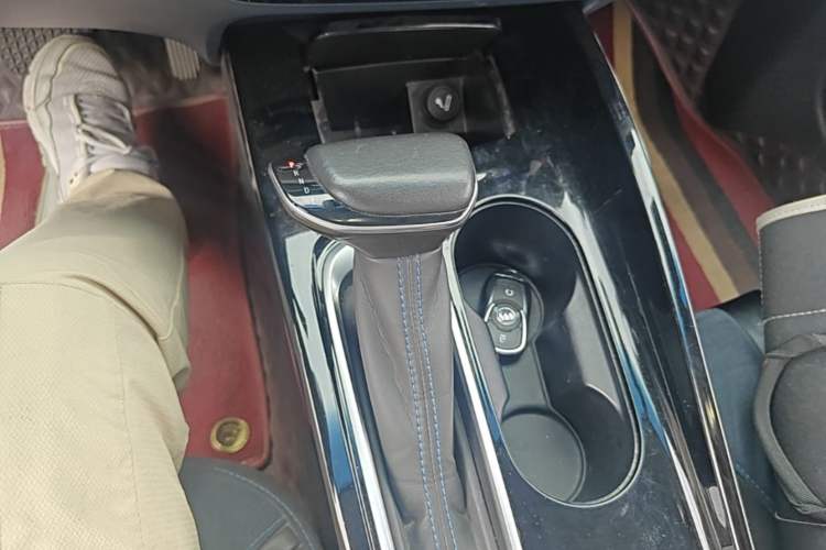 Used Buick Velite 6 2020 Plug-in Hybrid Connected Smart Model Gear Lever