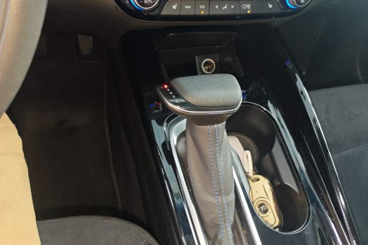 Used Buick Velite 6 2020 Plug-in Hybrid Connected Smart Edition Gear Lever