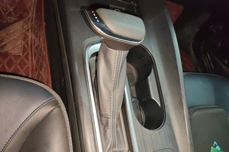 Used Buick Velite 6 2020 Connected Fashion PLUS Gear Lever