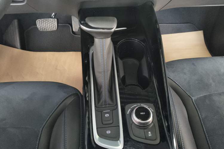 Used Buick Velite 6 2020 Plug-in Hybrid Connected Smart Edition Gear Lever