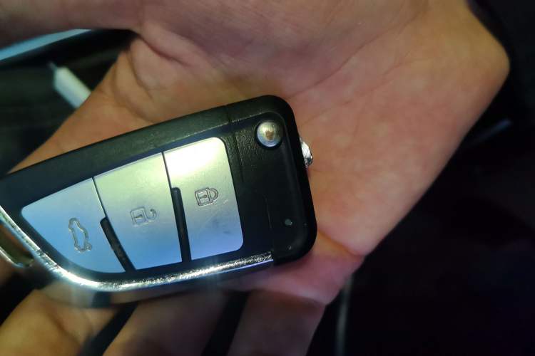 Used Buick Velite 6 2020 Plug-in Hybrid Connected Fashion Model Interior 1