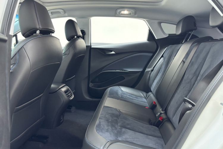 Used Buick Velite 6 2020 Plug-in Hybrid Connected Smart Edition Interior 1