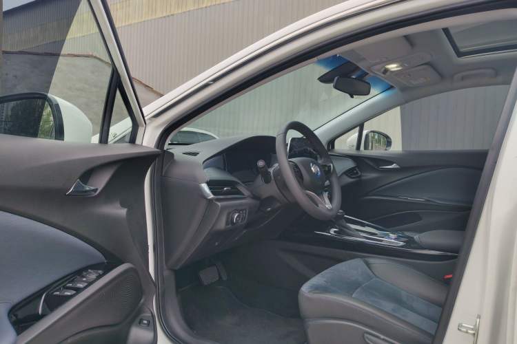 Used Buick Velite 6 2020 Plug-in Hybrid Connected Smart Edition Interior 1