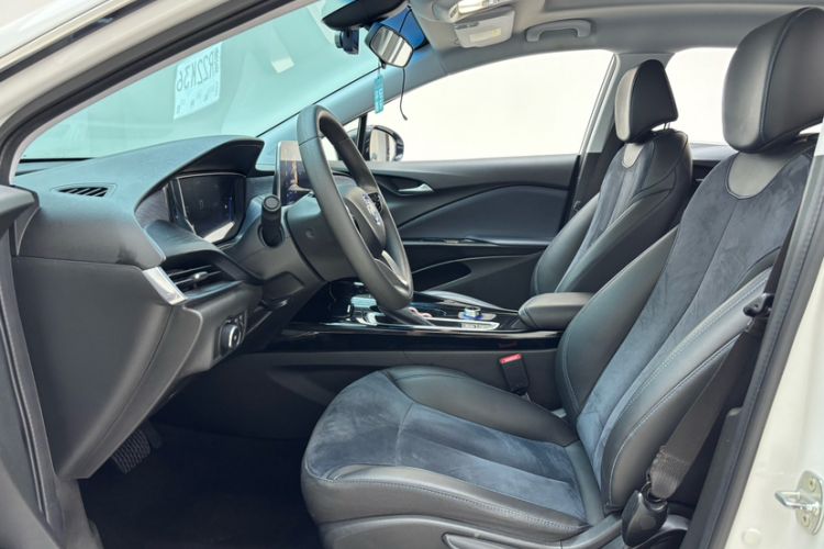 Used Buick Velite 6 2020 Plug-in Hybrid Connected Smart Edition Interior 3