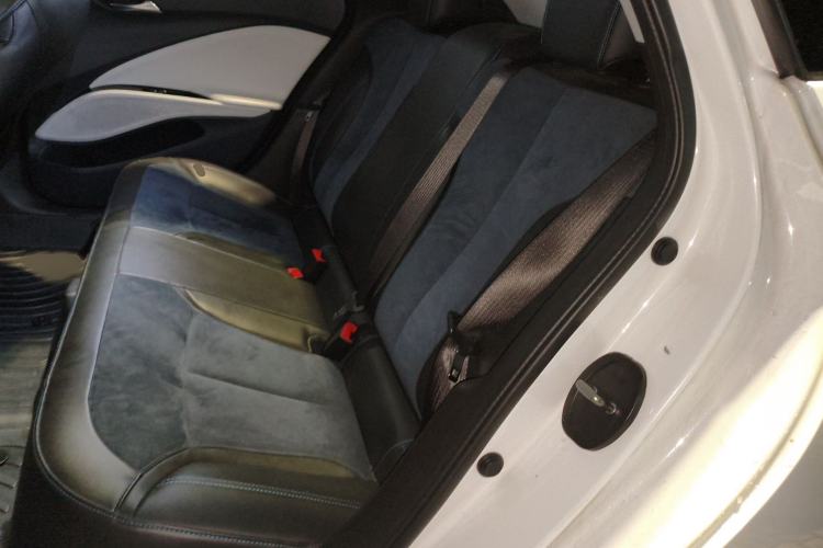 Used Buick Velite 6 2020 Connected Smart Enjoyment PLUS Interior 4