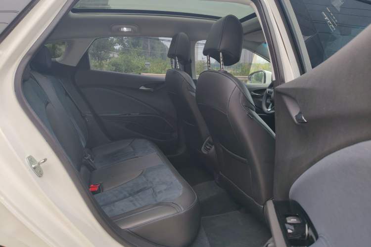 Used Buick Velite 6 2020 Plug-in Hybrid Connected Smart Edition Interior 4