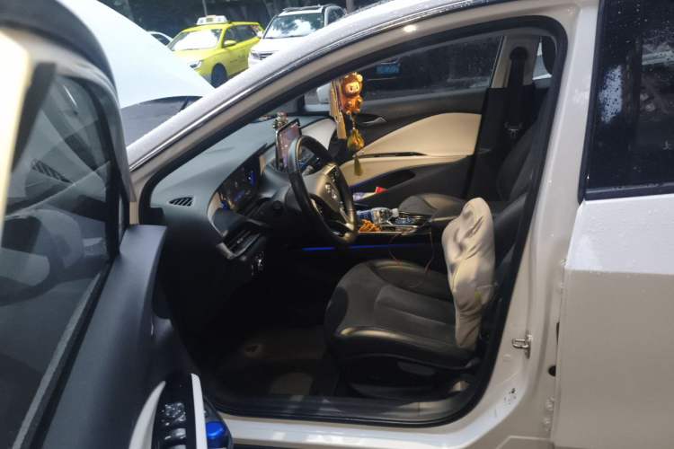 Used Buick Velite 6 2020 Plug-in Hybrid Connected Smart Model Left Front Seat