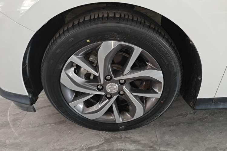 Used Buick Velite 6 2020 Plug-in Hybrid Connected Smart Edition Left Front Wheel Hub