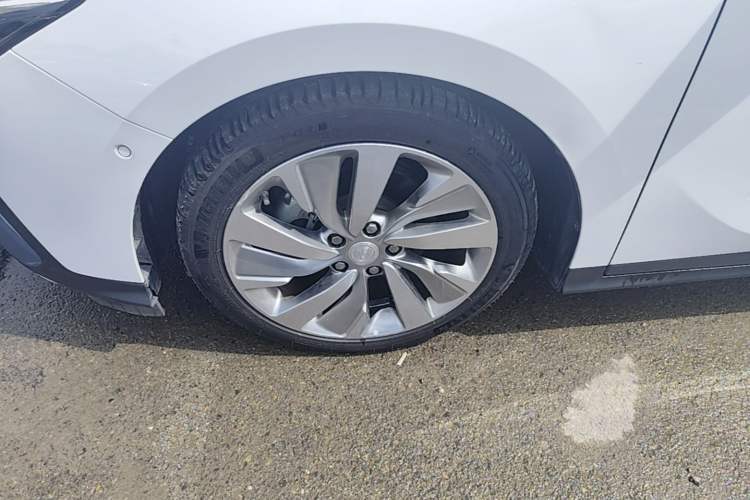 Used Buick Velite 6 2020 Plug-in Hybrid Connected Smart Model Left Front Wheel Hub