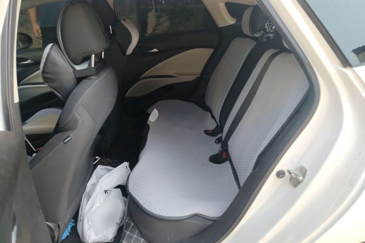 Used Buick Velite 6 2020 Plug-in Hybrid Connected Fashion Model Left Rear Seat