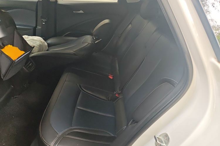 Used Buick Velite 6 2020 Plug-in Hybrid Connected Fashion Model Left Rear Seat