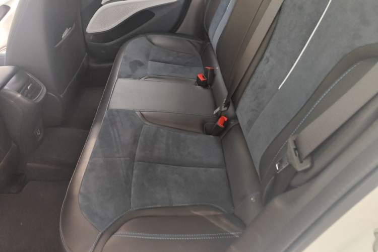 Used Buick Velite 6 2020 Plug-in Hybrid Connected Smart Model Left Rear Seat