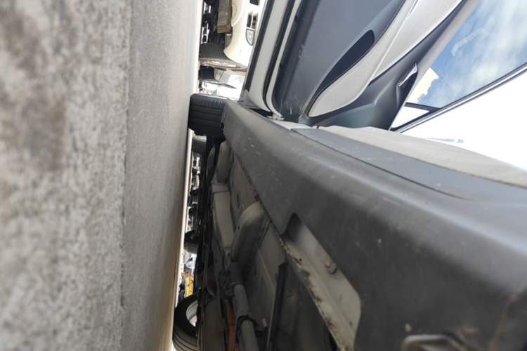 Used Buick Velite 6 2020 Plug-in Hybrid Connected Smart Model Left Side Sill