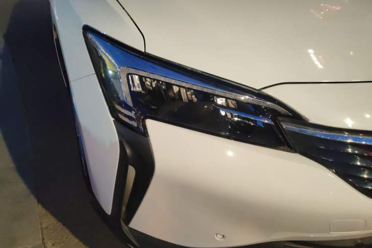 Used Buick Velite 6 2020 Plug-in Hybrid Connected Smart Model Right Front Headlight
