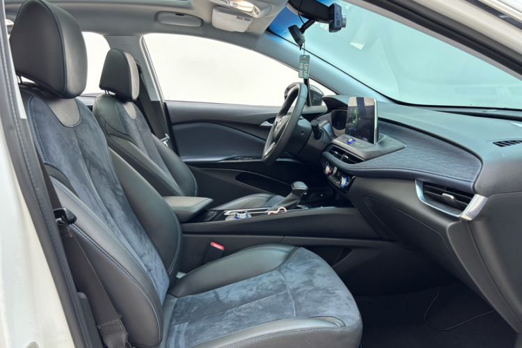 Used Buick Velite 6 2020 Plug-in Hybrid Connected Smart Edition Right Front Seat