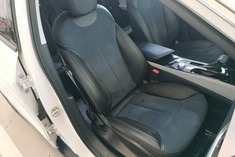 Used Buick Velite 6 2020 Connected Smart Enjoyment PLUS Right Front Seat