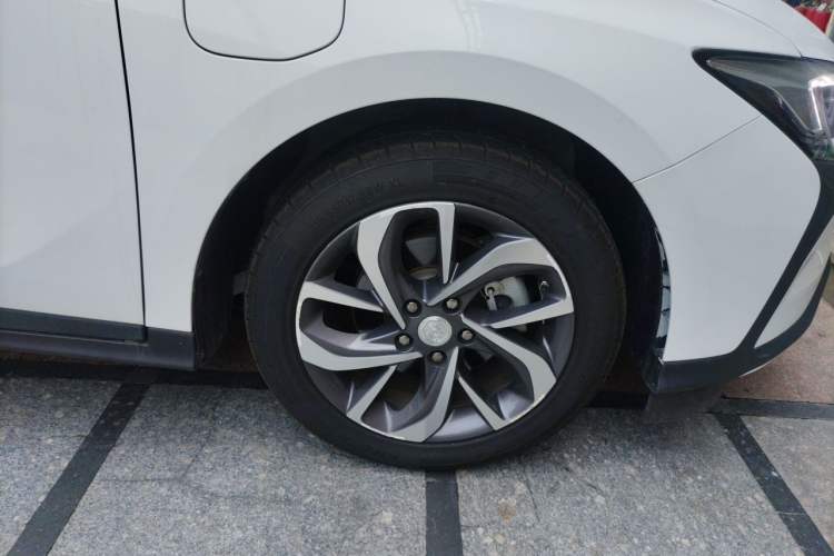 Used Buick Velite 6 2020 Connected Smart Enjoyment PLUS Right Front Wheel Hub