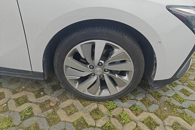 Used Buick Velite 6 2020 Plug-in Hybrid Connected Smart Model Right Front Wheel Hub