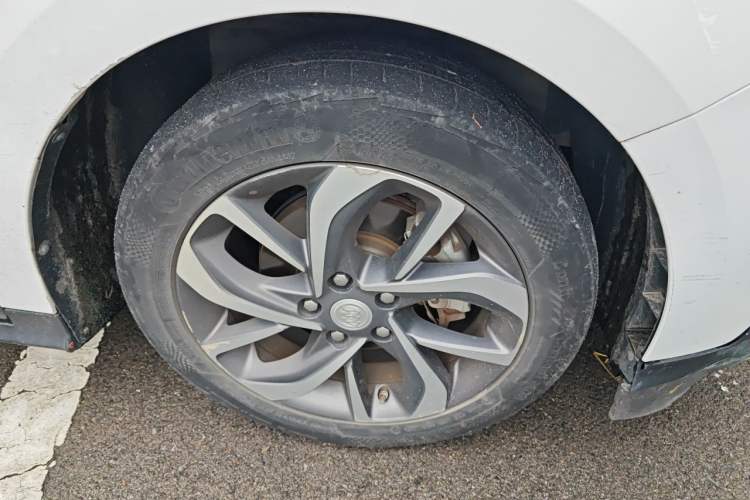 Used Buick Velite 6 2020 Connected Smart Enjoyment PLUS Right Front Wheel Hub