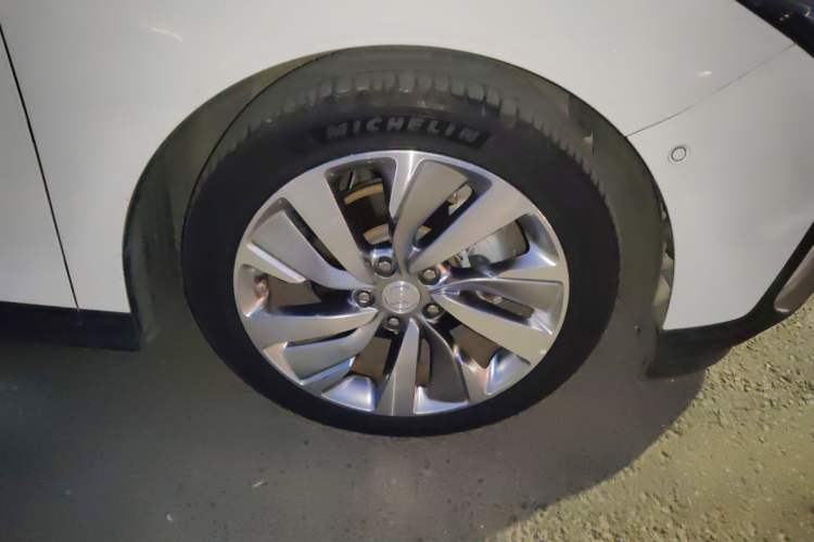 Used Buick Velite 6 2020 Plug-in Hybrid Connected Smart Model Right Front Wheel Hub