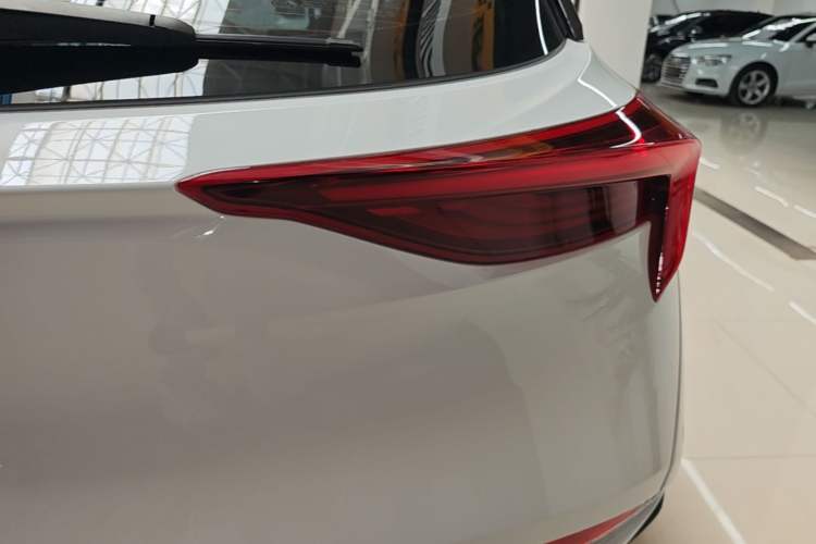 Used Buick Velite 6 2020 Plug-in Hybrid Connected Smart Edition Right Rear Taillight