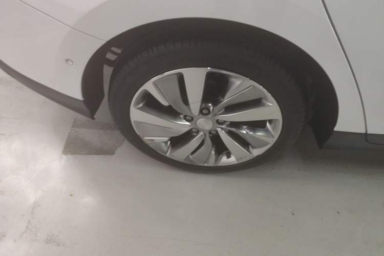 Used Buick Velite 6 2020 Plug-in Hybrid Connected Smart Model Right Rear Wheel Hub