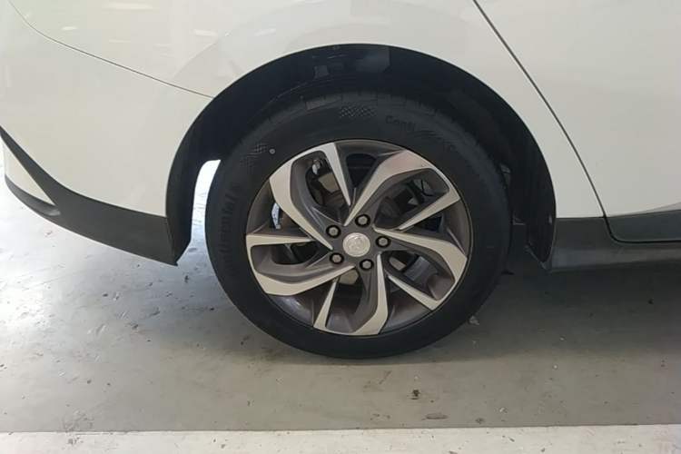 Used Buick Velite 6 2020 Connected Smart Enjoyment PLUS Right Rear Wheel Hub