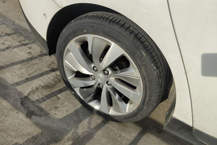 Used Buick Velite 6 2020 Plug-in Hybrid Connected Smart Model Right Rear Wheel Hub