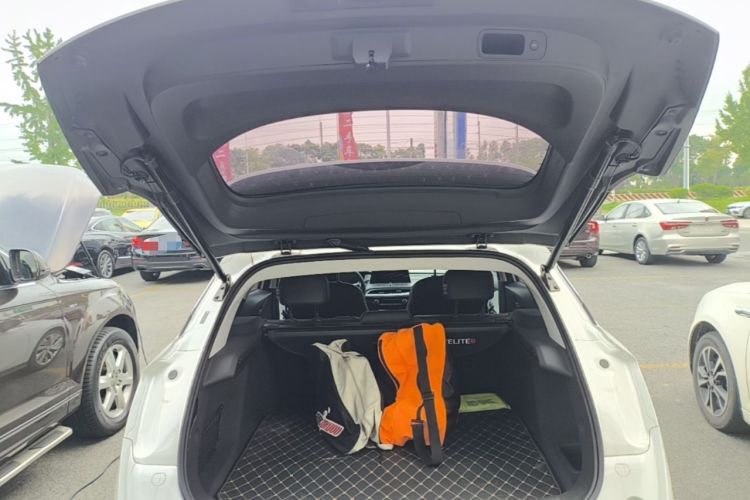 Used Buick Velite 6 2020 Plug-in Hybrid Connected Smart Model Trunk