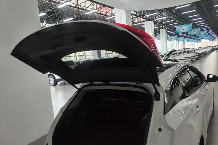 Used Buick Velite 6 2020 Plug-in Hybrid Connected Fashion Model Trunk