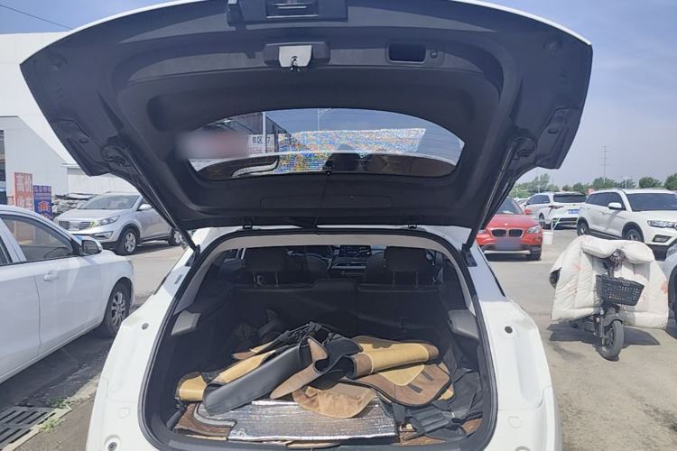 Used Buick Velite 6 2020 Plug-in Hybrid Connected Smart Model Trunk
