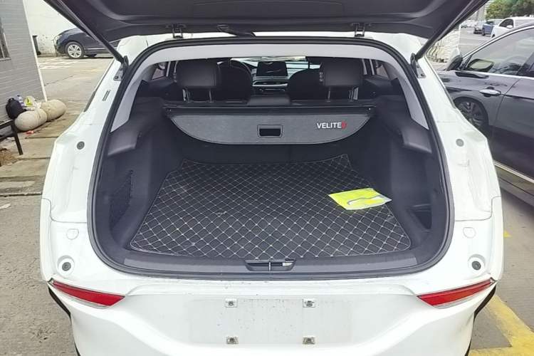 Used Buick Velite 6 2020 Plug-in Hybrid Connected Smart Model Trunk