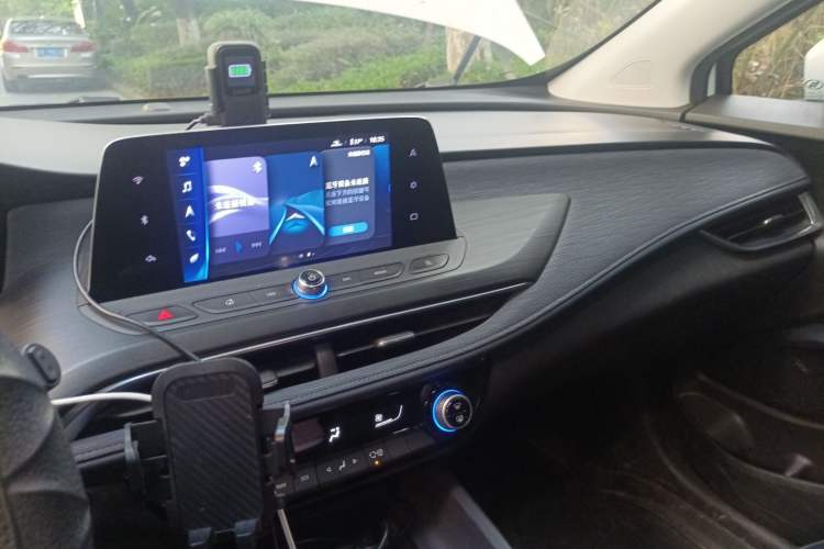 Used Buick Velite 6 2021 Connected & Shared PLUS Audio And AC Panel