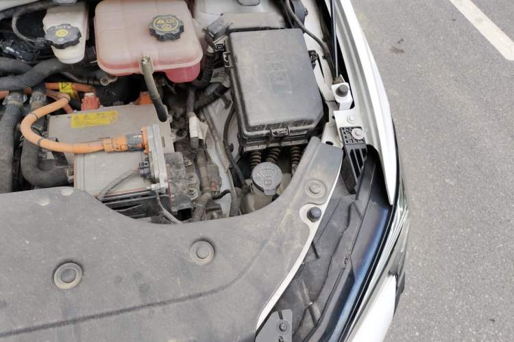Used Buick Velite 6 2021 Connected & Shared PLUS Engine Bay Left
