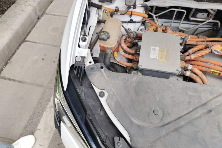 Used Buick Velite 6 2021 Connected & Shared PLUS Engine Bay Right