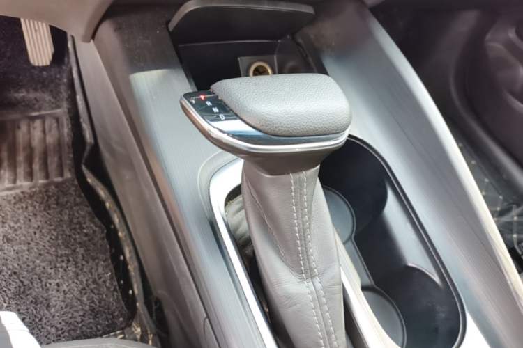 Used Buick Velite 6 2021 Connected & Shared PLUS Gear Lever