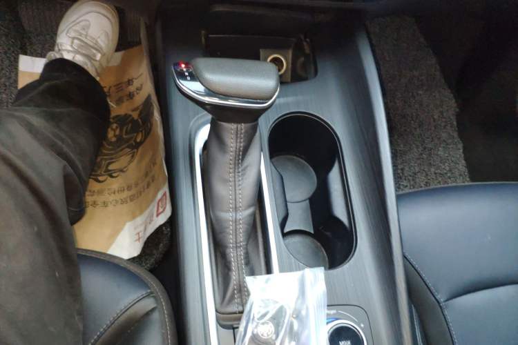 Used Buick Velite 6 2021 Connected & Shared PLUS Gear Lever