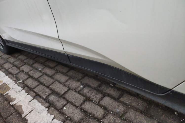 Used Buick Velite 6 2021 Connected & Shared PLUS Left Side Sill