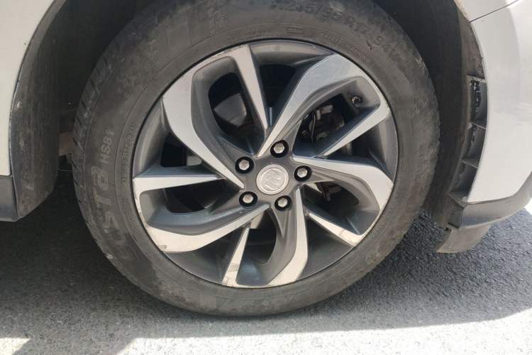 Used Buick Velite 6 2021 Connected & Shared PLUS Right Front Wheel Hub
