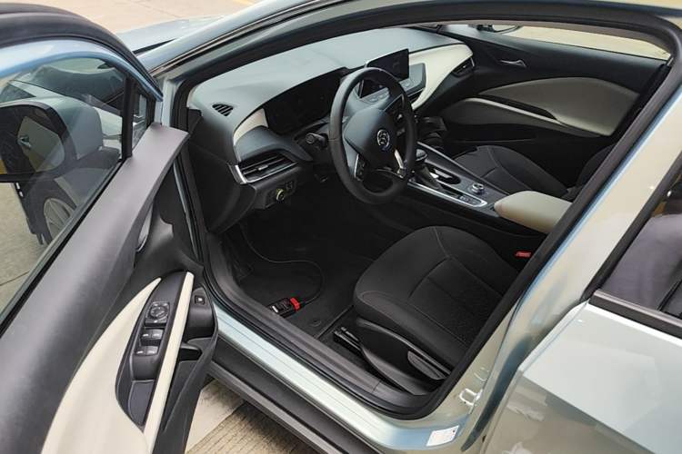 Used Buick Velite 6 2022 Plug-in Hybrid Connected Fashion Model Driver Seat