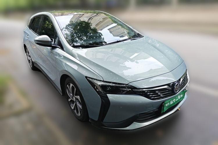 Used Buick Velite 6 2022 Plug-in Hybrid Connected Smart Edition Front Right 45 Deg