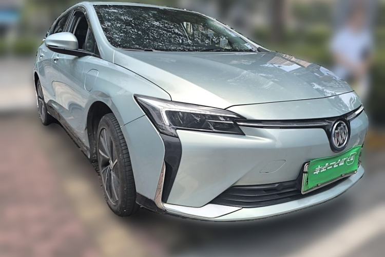 Used Buick Velite 6 2022 Connected Fashion PLUS Front Right 45 Deg