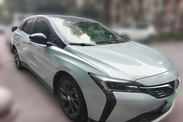 Used Buick Velite 6 2022 Plug-in Hybrid Connected Smart Edition Front Right 45 Deg