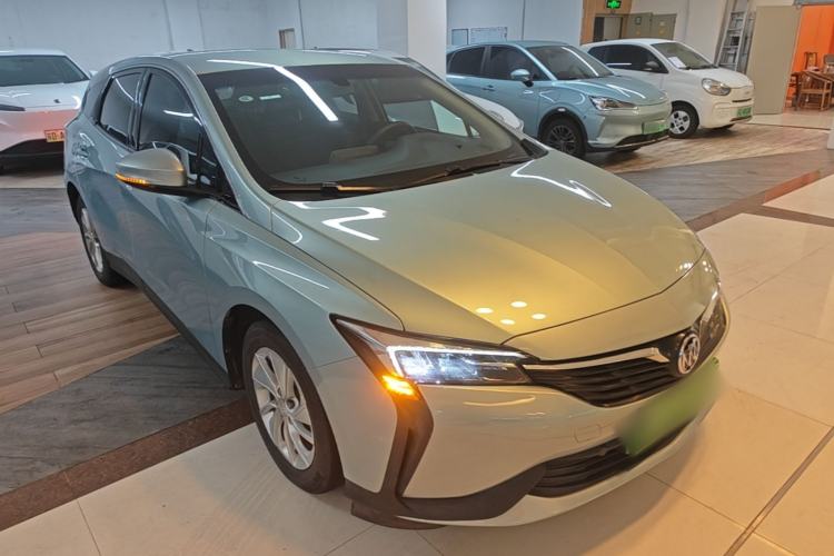 Used Buick Velite 6 2022 Plug-in Hybrid Connected Fashion Model Front Right 45 Deg