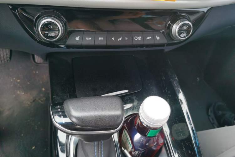 Used Buick Velite 6 2022 Plug-in Hybrid Connected Smart Model Gear Lever