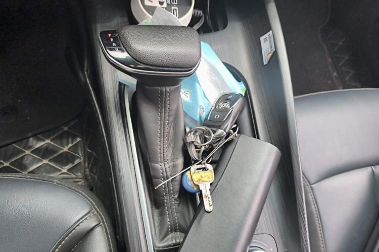 Used Buick Velite 6 2022 Connected Fashion PLUS Gear Lever