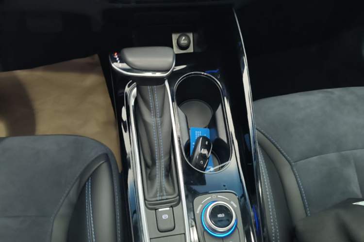 Used Buick Velite 6 2022 Plug-in Hybrid Connected Smart Model Gear Lever