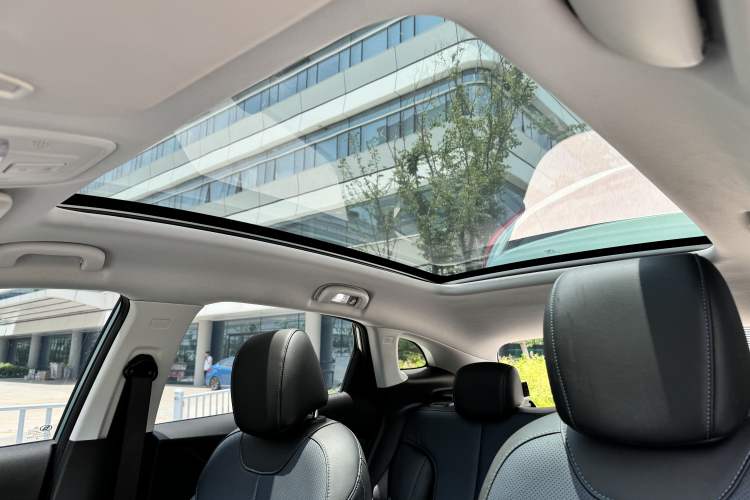 Used Buick Velite 6 2022 Plug-in Hybrid Connected Smart Edition Interior 3