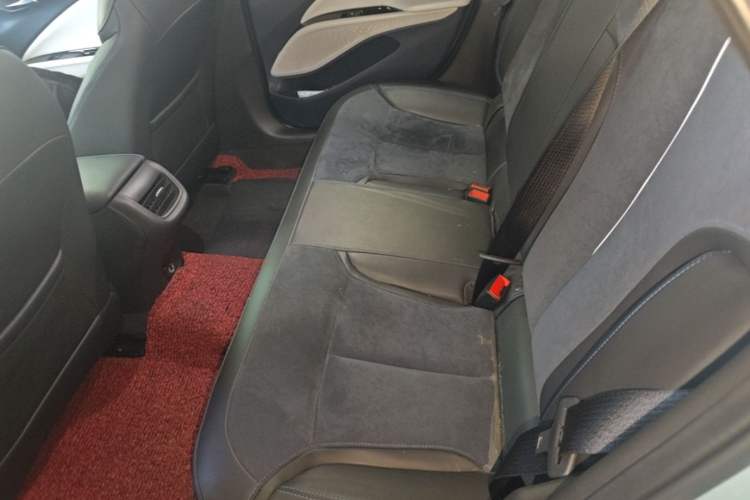 Used Buick Velite 6 2022 Plug-in Hybrid Connected Smart Model Left Rear Seat