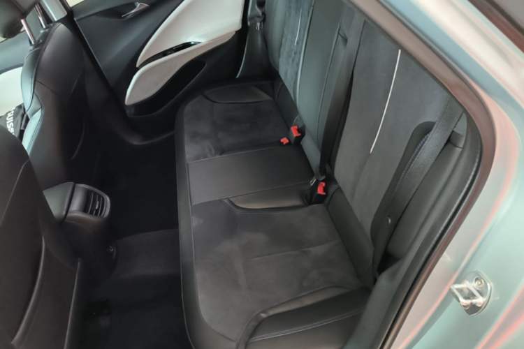 Used Buick Velite 6 2022 Plug-in Hybrid Connected Smart Model Left Rear Seat